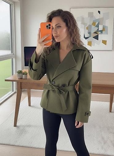 Ostalo: 🔥Ženska kraća jakna/kaput sa kaišem
3700 din — 2