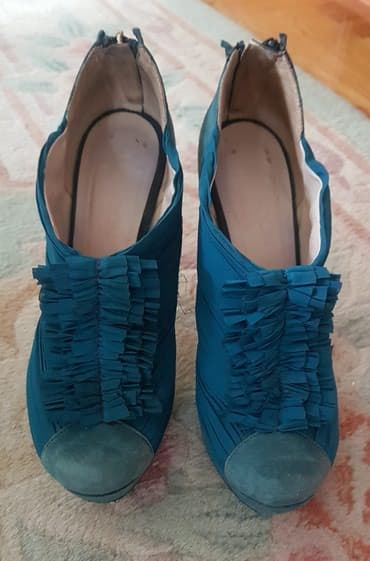 stradivarius jakna sa krznom: Gležnjače, 37 — 2