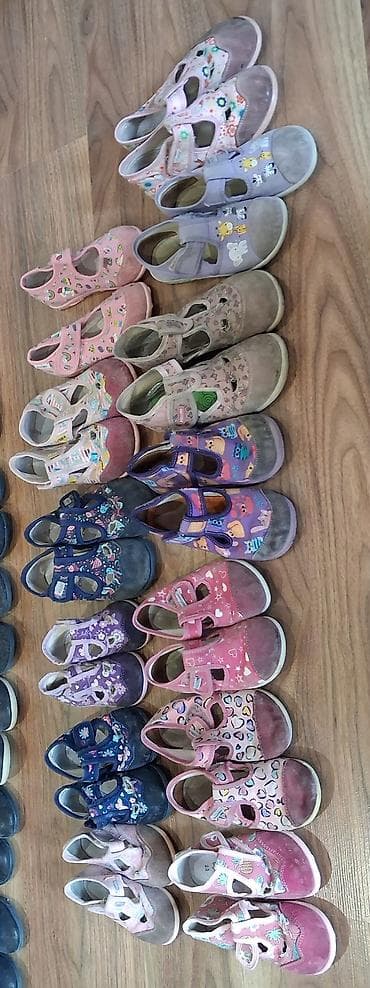 šafran obuća: Patofne za devojcice svi modeli ukupno za 1500 din, za decake 1000 — 1