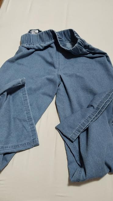 halji e: Plave široke pantalone od laganog teksasa - Model: široke nogavice — 1