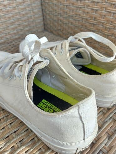 replay is more patike: Converse, 38, color - White — 6