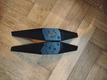 philips 40pfl7605h: Postolje stopice stakak za Philips televizor.
Samo stopice — 3