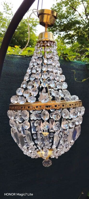 sto i 6 stolica: Chandelier, Used — 3