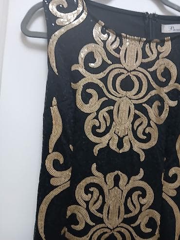 svecane haljine sabac: Elegantna duga crna haljina bez rukava sa bogatim zlatnim — 1