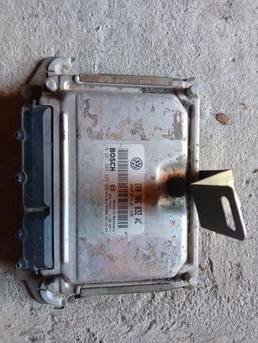 Ostala vozila: Kompjuter 1.4 8v wolcvagen — 1