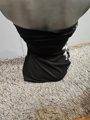 Haljine: Sjajna strapless/“bandeau” mini haljina sa šljokicama S, M vel - — 2