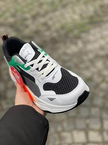 metro bele patike: Puma
brojevi 40 do 44 — 1