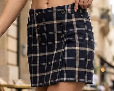 torba e: Mini suknja sa karo šarom, tamnoplave osnove sa bež linijama — 1