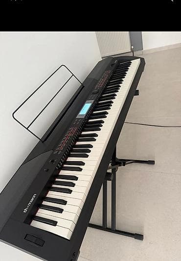 sediste za hoverboard: Medeli SP5600 – digitalni stage piano/aranžer - 88 potpuno otežanih — 6