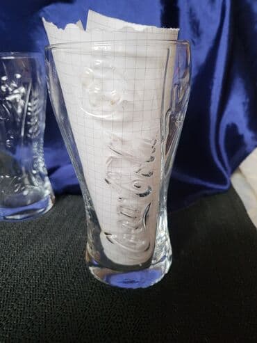 gorki list crvene case: Case nove,vintaz fudbalska lopta Fifa. Case nove,sve na njima odsjaj — 9