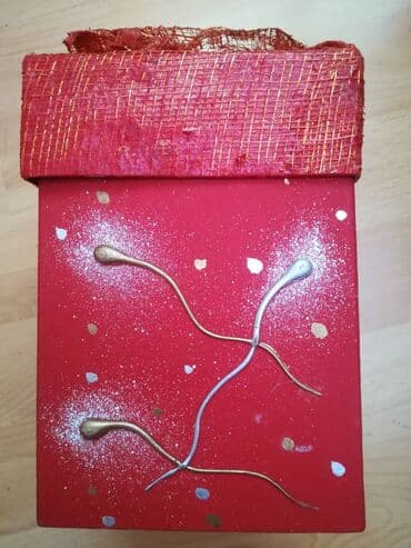 cinije za kolace: Decoration box, color - Red, Used — 5