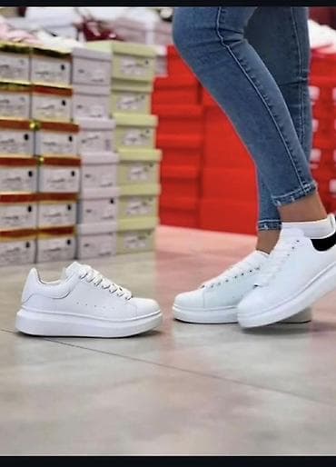 mexx patike: Ženske bele patike – minimalistički dizajn - Klasičan nizak profil sa — 1