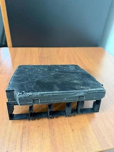 viljuska na autu: BODY CONTROL MODULE ZA VOLKSWAGEN TIGUAN, SHARAN - 5K0937086T | Body — 3