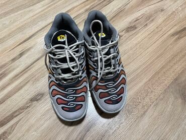 premiata crne patike: Patike, Nike, veličina - 39 — 2