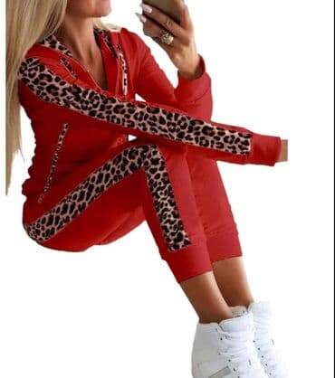 hummel komplet trenerke: Komplet trenerka : 2.700 dinara — 3