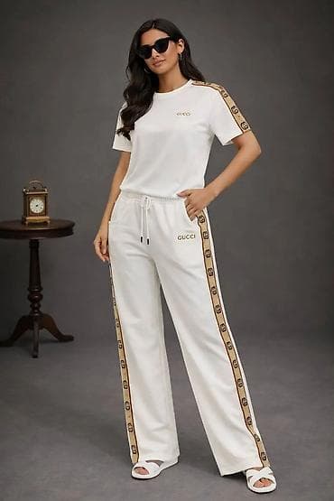 torbe mona: Damski dvodelni komplet – majica i pantalone sa širokim nogavicama — 2