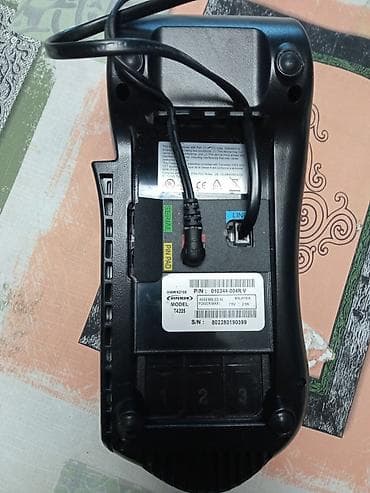 Monitors: POS terminal Hypercom T4205 sa integrisanim termalnim štampačem - — 3