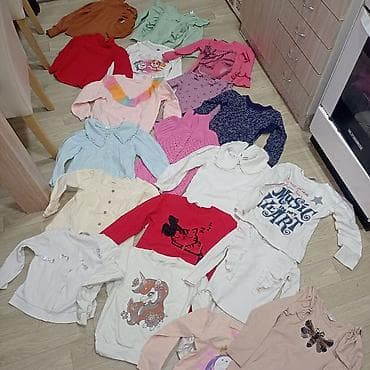 mayoral jakne za devojcice: Paket dečijih majica i džempera – za devojčice - Više od 15 komada — 1