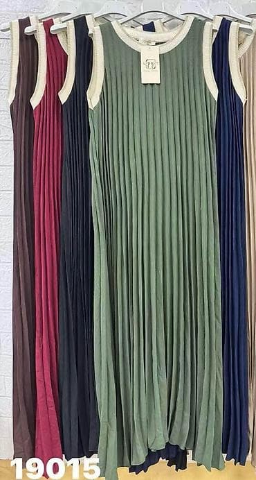 prada patike cena: 06. Haljina za punije
2XL 3XL 4XL
Cena : 2.700 dinara H — 2