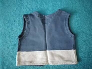 prsluk za bebe: IANA prsluk za bebe Veličina 12 mes Cena 150 din Praktično neophodno u — 4