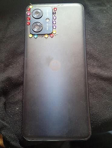 polovni telefoni do 50 evra kupujemprodajem: Motorola pametni telefon - Model sa dvostrukom zadnjom kamerom — 3