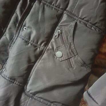 Women's Clothing: Dve jakne komad je 700 din skoro nove — 2