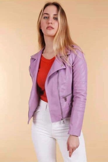 jakna 44: 36.38.40.42.44。Akcija. 
2700 — 1