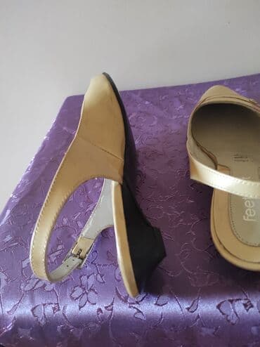 haljine c a: Sandals, Ayakdas, 36 — 5