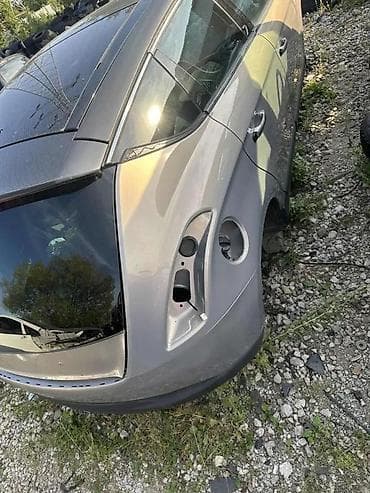 flekeri forma ideale: LANCIA DELTA BRANIK HAUBA KRILO STOP VRATA I SVE | Lancia delta — 1