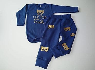 Farmerke: 2 delni kompletic Vel 56-62 dvobroj do 3 meseci 68 do 5 meseci 74 do 9 — 10