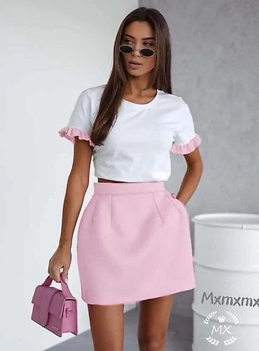 Lične stvari: Dve-delni komplet: majica + mini suknja 2 komada po cenini od 3800 — 5