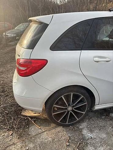 corsa c: POLUSTRANICE W246 ZA MERCEDES BENZ B KLASA, B 150, B 160 . OD 2012 — 2