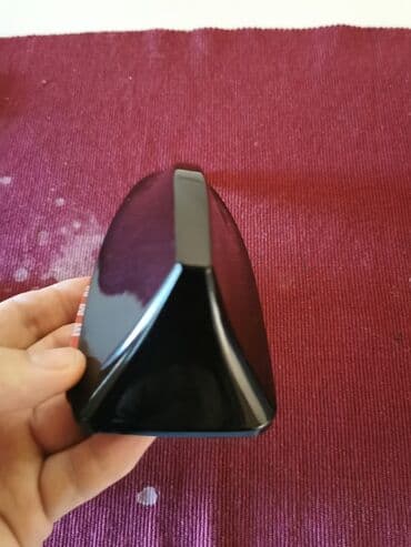 led stikeri za auto: ***Povoljno*** Auto antena SHARK crne boje, novo, ispravno, namenjeno — 1