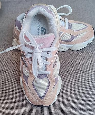 decathlon decije rukavice: New balance za devojčice, kupljene u Buzz u, broj 32,kao NOVE — 5
