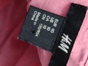 bodi sa korpama: H&M haljinica – veličina EUR 40 (US/CA 10), model bez bretela — 2
