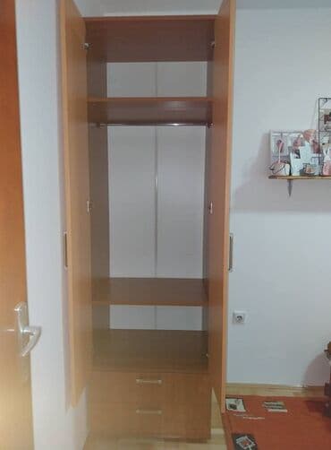 ikea sofe na razvlačenje: Ormar i radni sto,ocuvano — 4