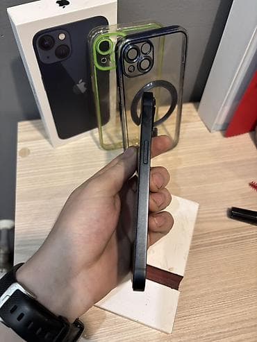 mobilni telefoni prodaja: Apple iPhone 13, 128 GB, Midnight (crna) U ocuvanom stanju, kutija i — 6