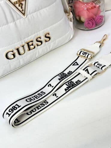 ženske poslovne torbe: Guess
Dimenzije:38×28
pk — 2