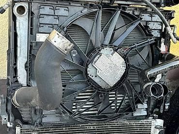led sijalice za migavce: HLADNJAK F10,11 184KS ZA BMW SERIJA 5 | Na stanju novi i polovni — 1