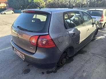 auto dijagnostika cena: DESNO KRILO ZA VOLKSWAGEN GOLF 5 OD 2003. DO 2009. GOD. | Desno — 1