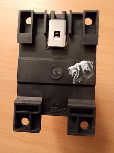 alat na prodaju: Moeller kontaktor sa pomoćnim blokom - Model: XTCE007B10 (osnovni — 5