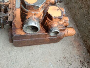 cekrk za auto prikolice: Razvodnik hidraulike Bosch — 5