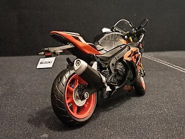 target rančevi: Motor SUZUKI GSX-R1000R 2021 1:12 - NOVO NOVO! Vrhunski odradjen — 8