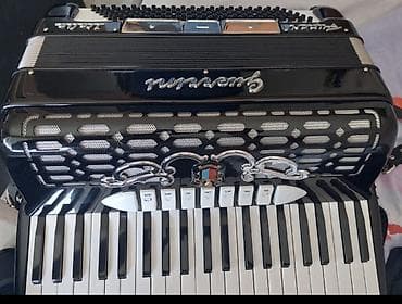 Musical Instruments: Guerrini Super Italia 120 basova Instrument je namenjen — 2