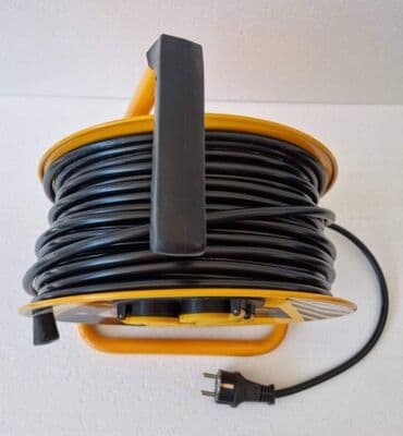 motalice za struju bez kabla: Prodajem novu i kvalitetnu MASTER motalice sa kablom. Dužina kabla — 3