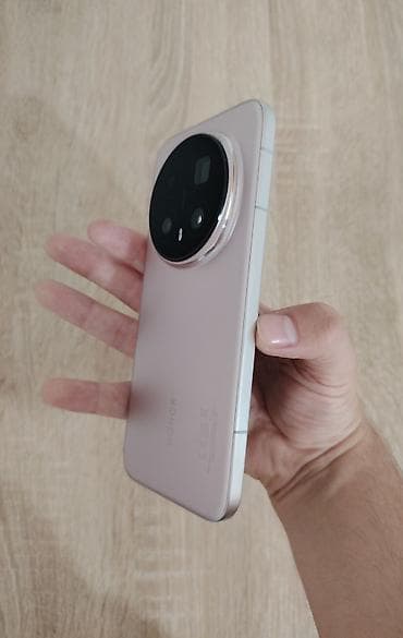prodajem frizider: Na prodaju Honor Magic 8 pro u odličnom stanju. Vraćen na fabrička — 6