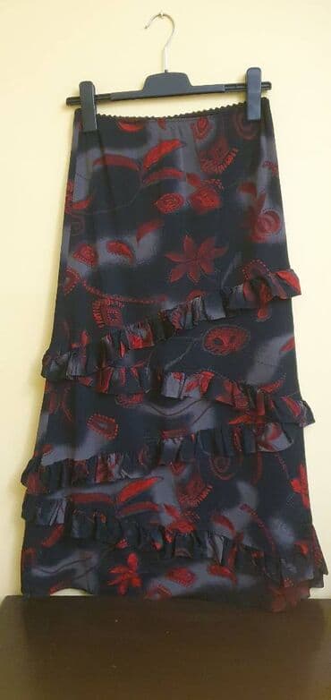 kupujemprodajem suknje: Suknje u L vel. 600din. Dve suknje u L vel. po vašem izboru za — 5