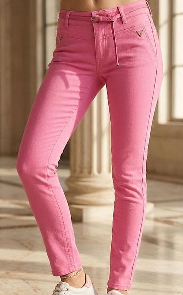 guess torbe nova kolekcija: Ženske slim-fit pantalone u roze boji - Kroj: uske nogavice — 1