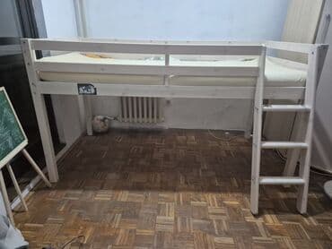 Kreveci: Krevet za decu Emmezeta, prodaje se bez duseka. Dimenzije: Dužina — 2