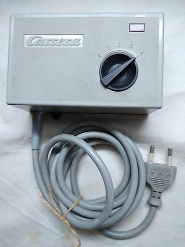 Carrera upravljac sa 2 jednosmerna izlaza, neispitan(daje napon 16 v na lalafo.rs Carrera upravljac sa 2 jednosmerna izlaza, neispitan(daje napon 16 v